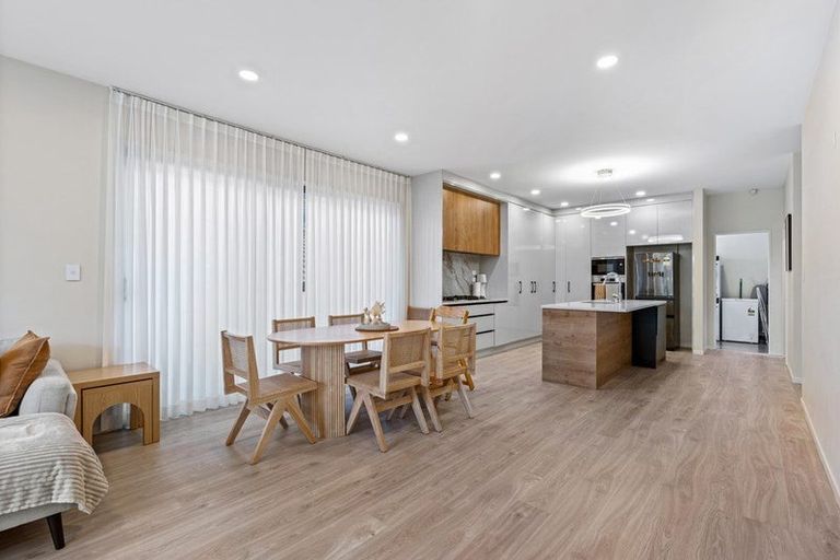 Photo of property in 43 Westgate Drive, Westgate, Auckland, 0614