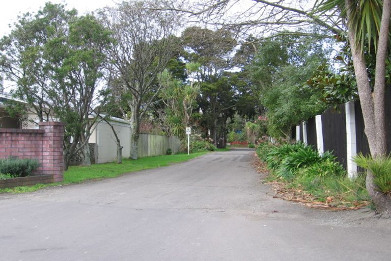 Photo of property in 566 Featherston Street, Roslyn, Palmerston North, 4414
