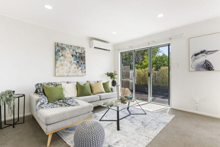 Photo of property in 2/67 Andrew Road, Howick, Auckland, 2010