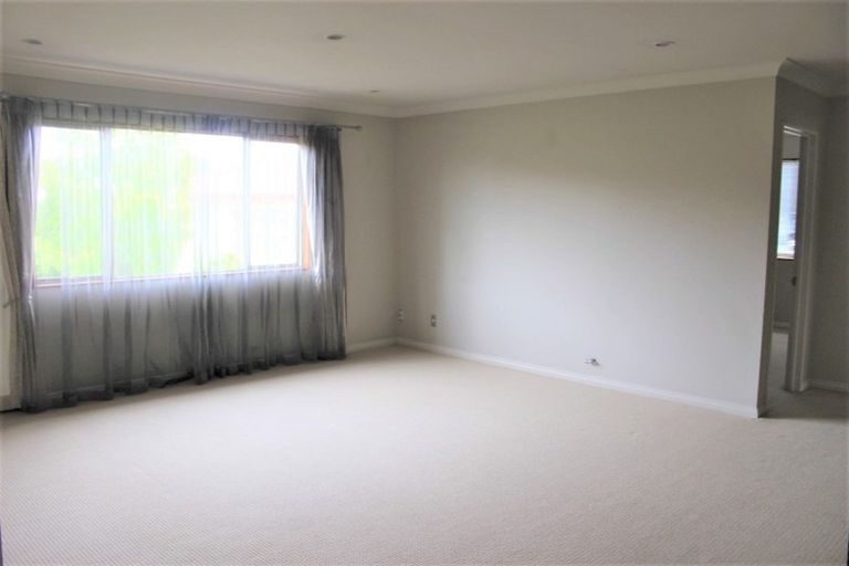 Photo of property in 15 Kaseng Place, East Tamaki Heights, Auckland, 2016