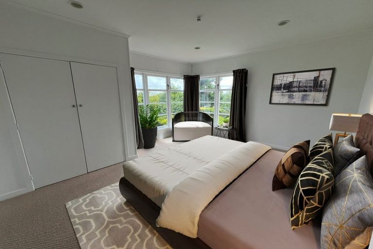 Photo of property in 1/56 Manuka Road, Glenfield, Auckland, 0629