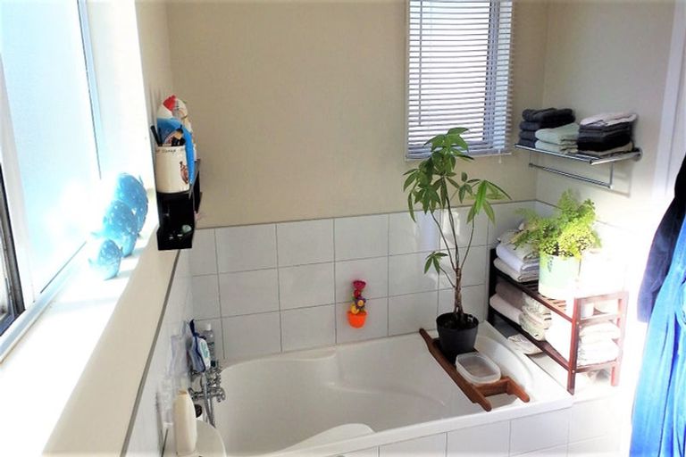 Photo of property in 41 Raymond Street, West End, Timaru, 7910