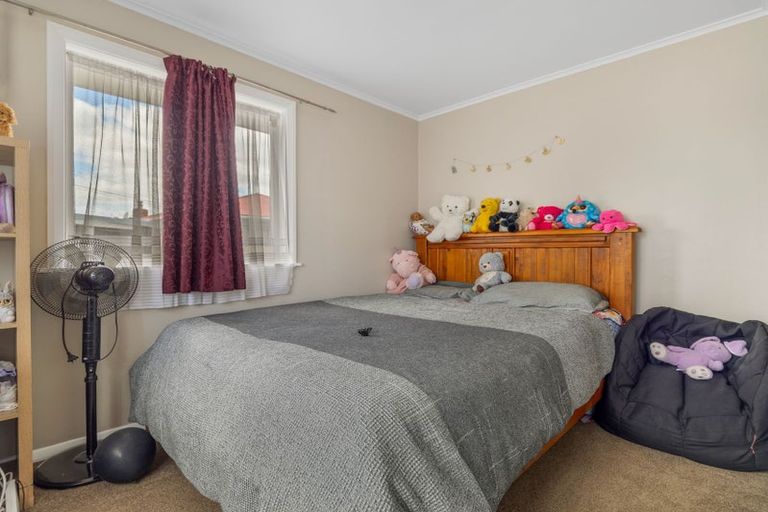 Photo of property in 135 Clevedon Road, Papakura, 2110