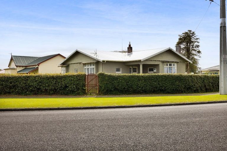 Photo of property in 30 Cloten Road, Stratford, 4332