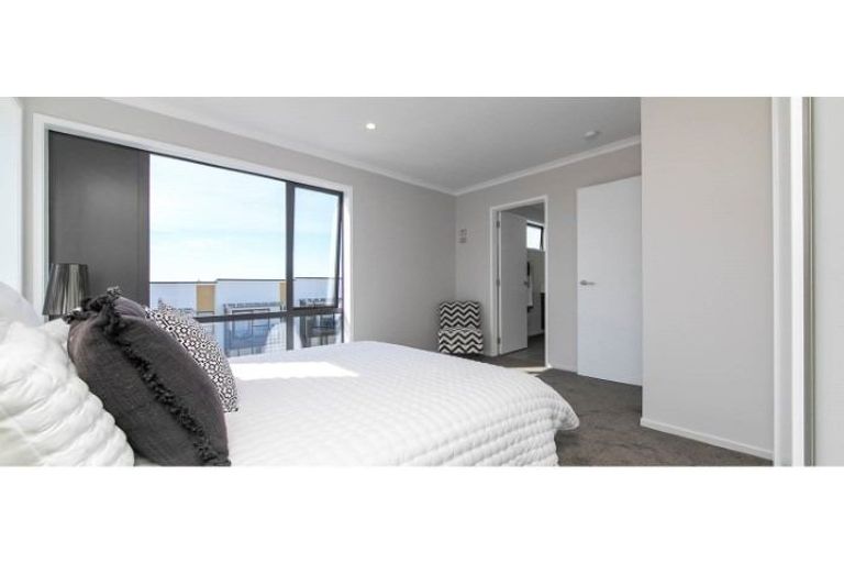 Photo of property in 475 Hobsonville Road, Hobsonville, Auckland, 0616