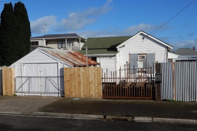 Photo of property in 9 Princes Street, Hawera, 4610