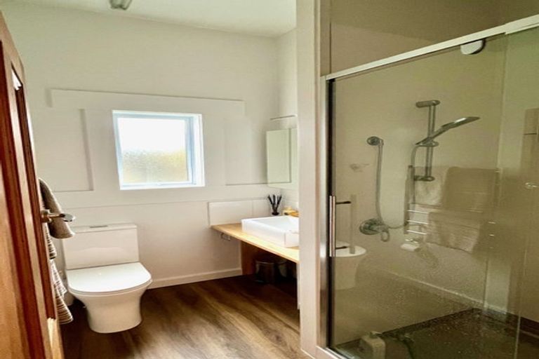 Photo of property in 53 Oxley Avenue, St Albans, Christchurch, 8014