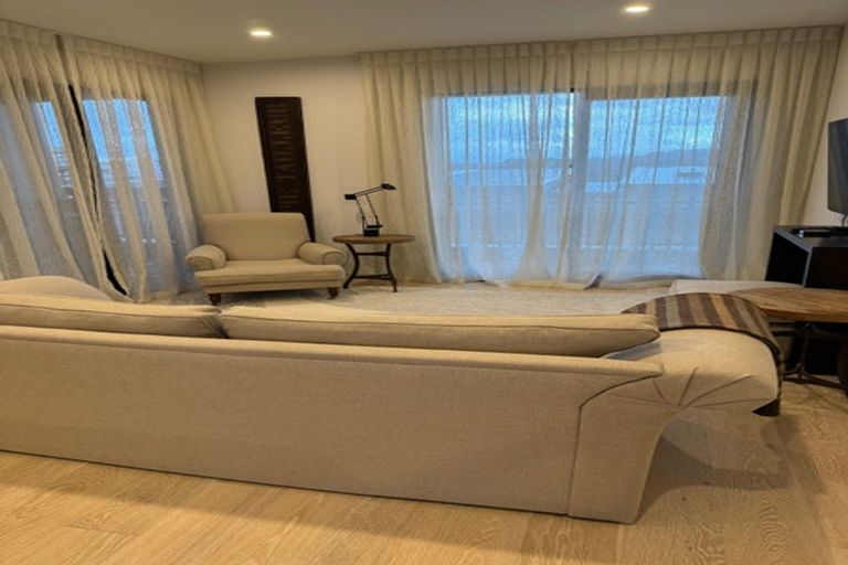 Photo of property in 7/2 Marlborough Crescent, Hobsonville, Auckland, 0616