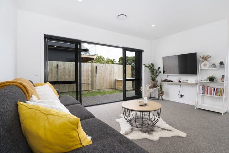 Photo of property in 9 Topsail Way, Whitby, Porirua, 5024