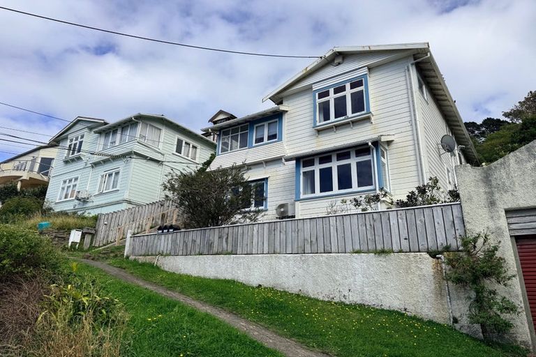 Photo of property in 1/4 Hinau Road, Hataitai, Wellington, 6021