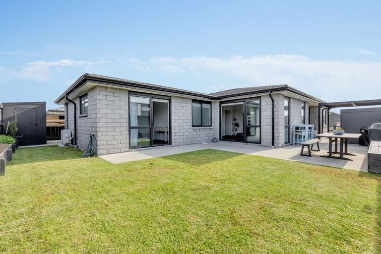 Photo of property in 54 Tamapahore Boulevard, Papamoa Beach, Papamoa, 3118