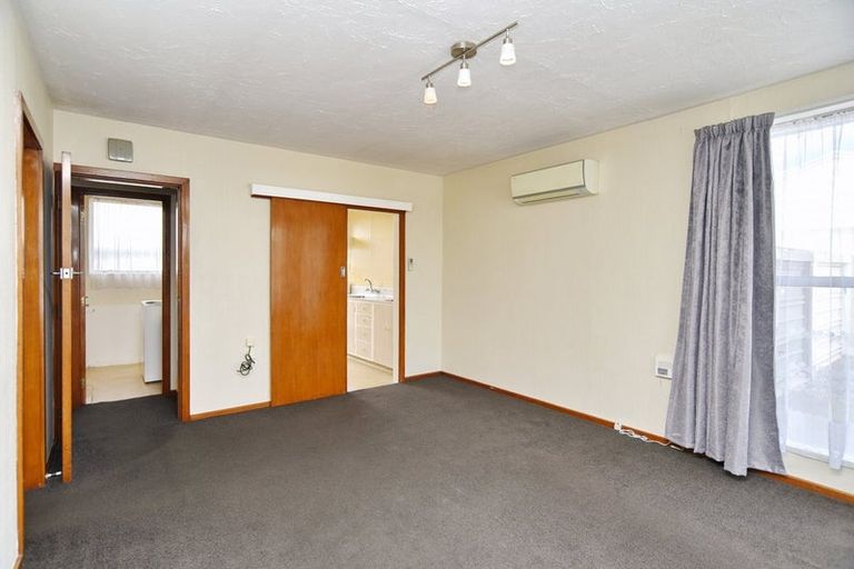Photo of property in 2/560 Hereford Street, Linwood, Christchurch, 8011