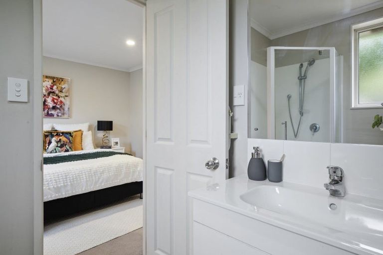 Photo of property in 29 Keri Vista Rise, Papakura, 2110