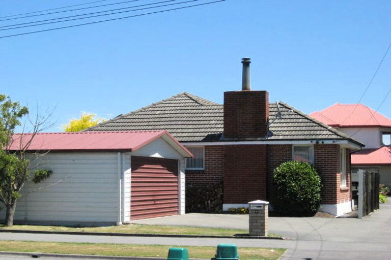 Photo of property in 275 Avonhead Road, Avonhead, Christchurch, 8042