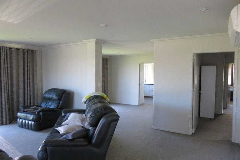 Photo of property in 11 Holcroft Place, Huntington, Hamilton, 3210