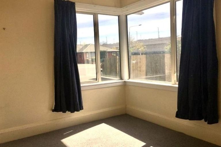 Photo of property in 64 Division Street, Riccarton, Christchurch, 8041