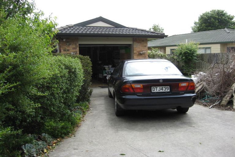 Photo of property in 78b Manuroa Road, Takanini, 2112