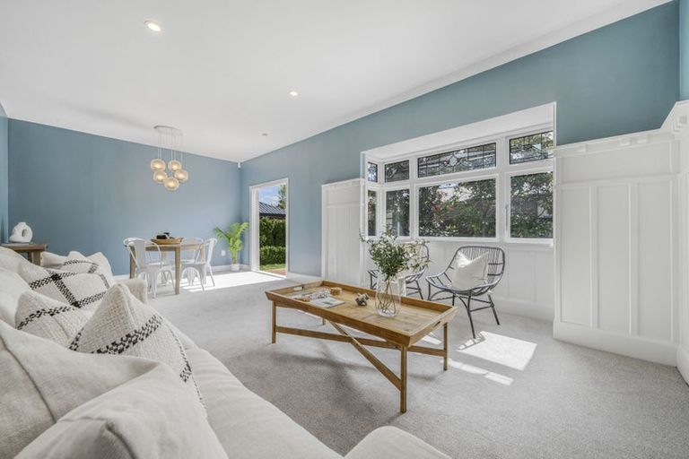 Photo of property in 167 Centaurus Road, Saint Martins, Christchurch, 8022