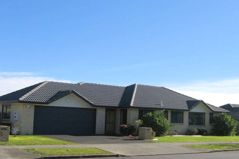 Photo of property in 10 John Brooke Crescent, East Tamaki Heights, Auckland, 2016