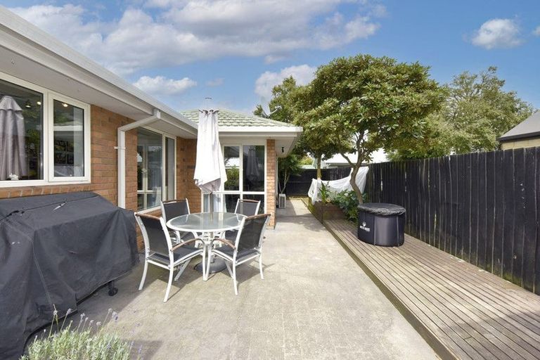 Photo of property in 60d Halswell Road, Hillmorton, Christchurch, 8025
