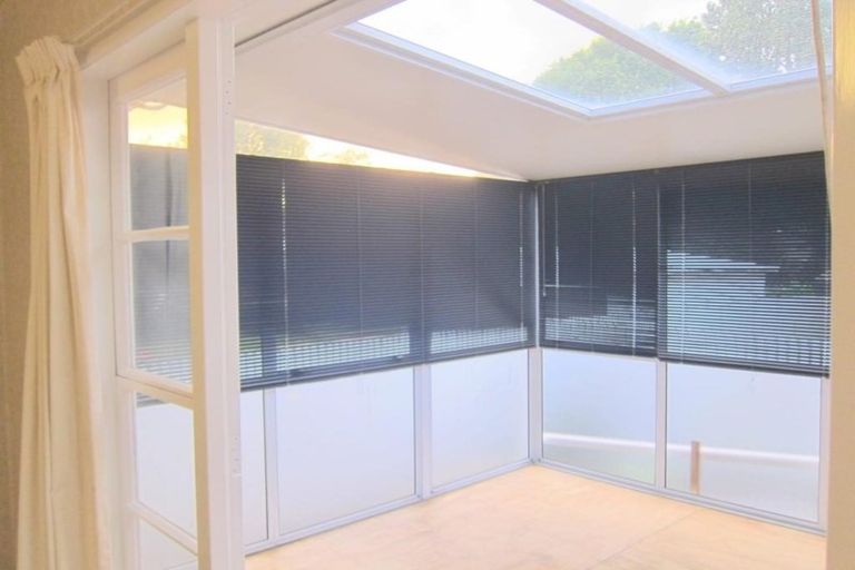 Photo of property in 29 Chilcott Road, Henderson, Auckland, 0612
