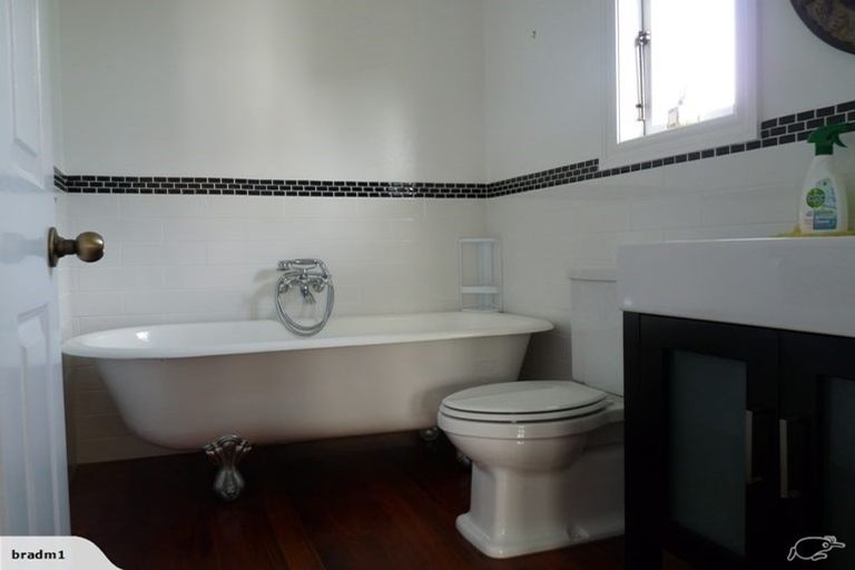 Photo of property in 376 Oaia Road, Muriwai, Waimauku, 0881