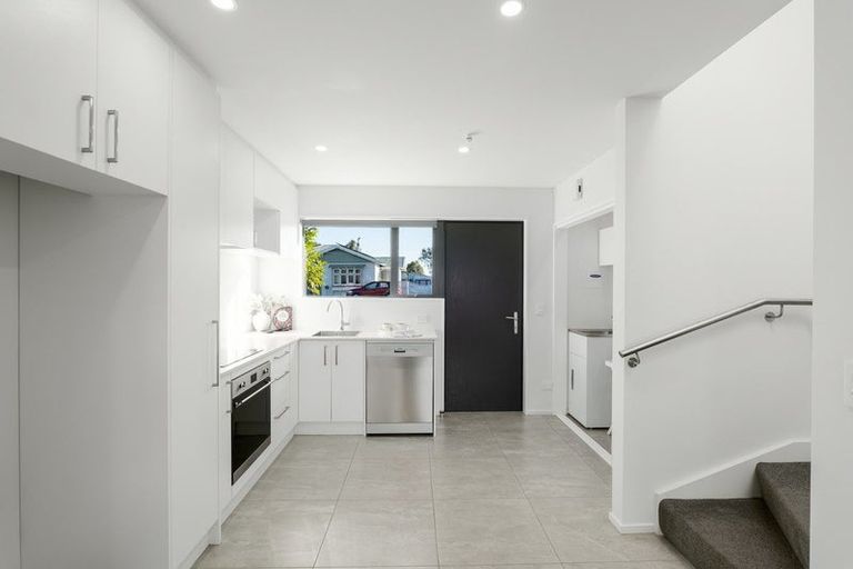 Photo of property in 1/6 Trent Street, Linwood, Christchurch, 8011