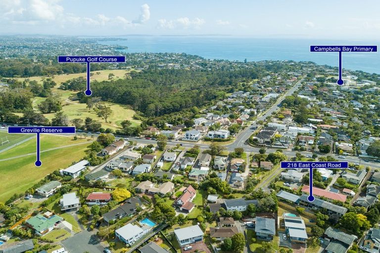 Photo of property in 2/218 East Coast Road, Forrest Hill, Auckland, 0620