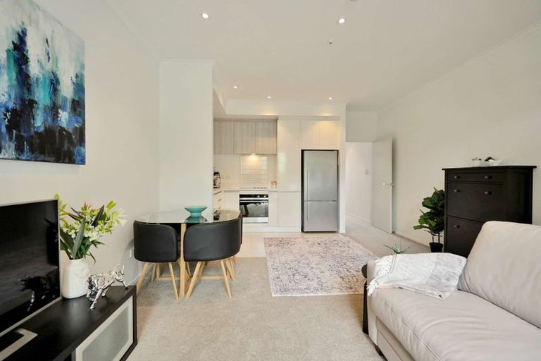 Photo of property in 98 Squadron Drive, Hobsonville, Auckland, 0618