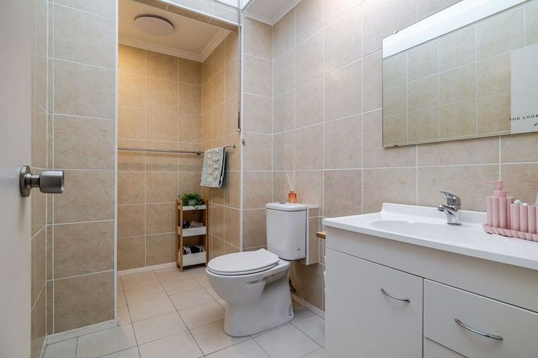 Photo of property in 19b Churchill Avenue, Hokowhitu, Palmerston North, 4410