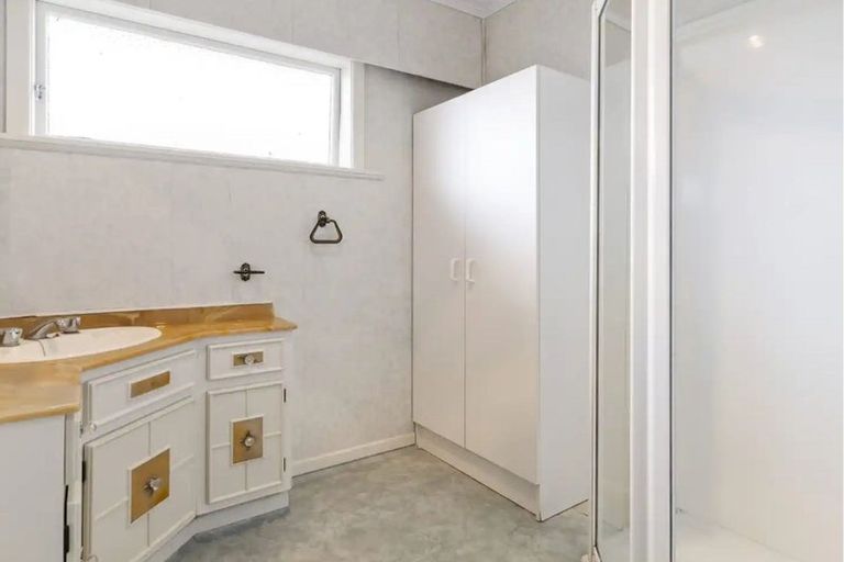 Photo of property in 20 Eddowes Street, Manurewa, Auckland, 2102