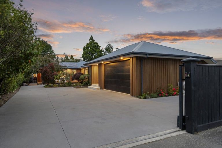 Photo of property in 50 Hudson Street, Bryndwr, Christchurch, 8053