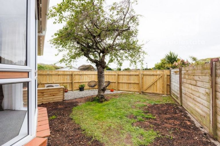 Photo of property in 5 Mudgway Place, Awapuni, Palmerston North, 4412