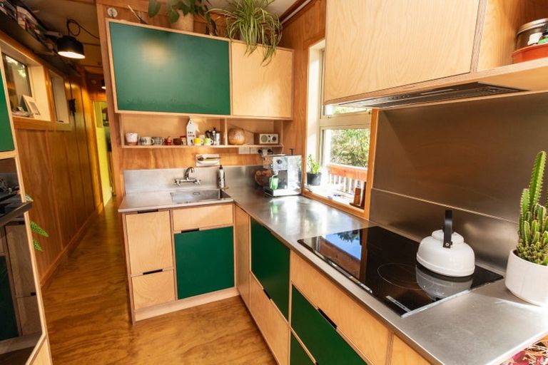 Photo of property in 2a Borlase Street, Brooklyn, Wellington, 6021