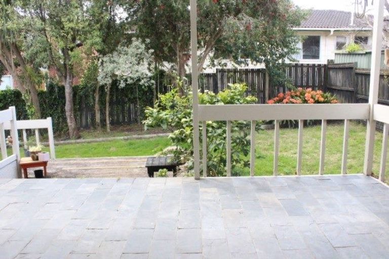 Photo of property in 8 Butley Drive, Farm Cove, Auckland, 2012