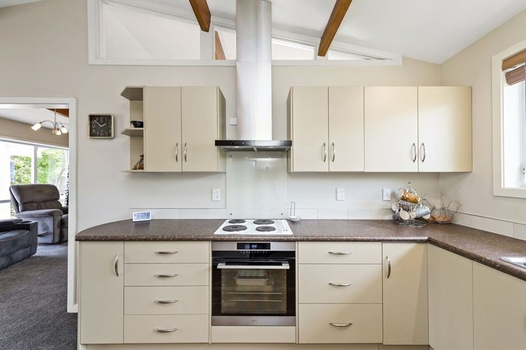 Photo of property in 6 Palmer Street, Rangiora, 7400