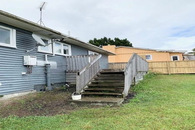 Photo of property in 383 West Coast Road, Glen Eden, Auckland, 0602