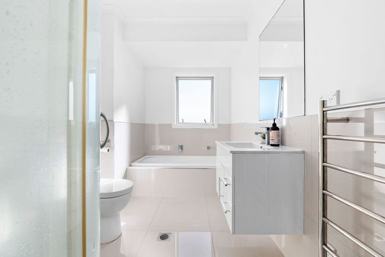 Photo of property in 7u5 Vialou Street, Hamilton Central, Hamilton, 3204