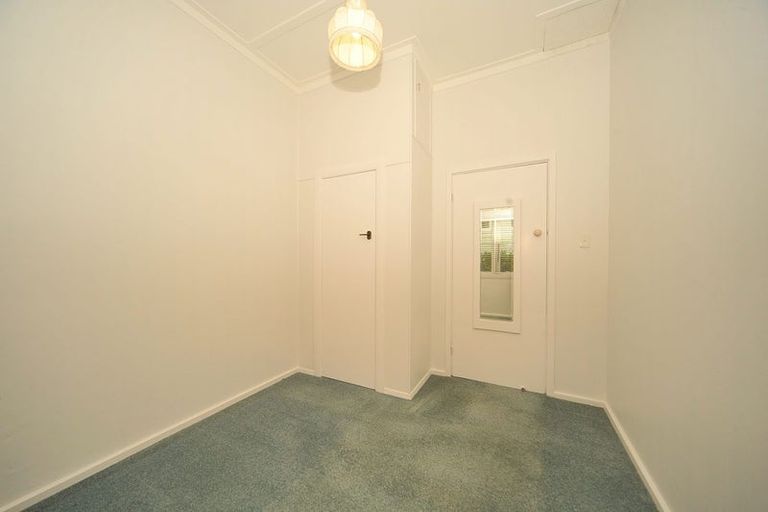 Photo of property in 12 Fernhill Terrace, Wadestown, Wellington, 6012