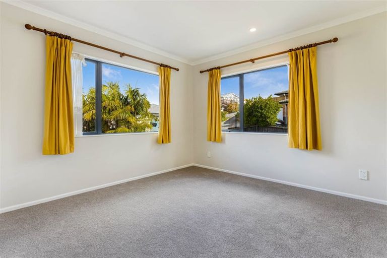 Photo of property in 28 Mili Way, Ranui, Auckland, 0612
