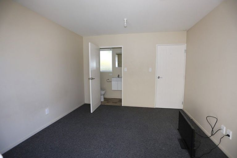 Photo of property in 126 Waimairi Road, Ilam, Christchurch, 8041