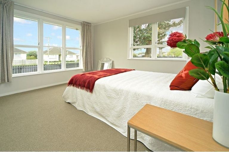 Photo of property in 1 Farmer Street, Mangere East, Auckland, 2024