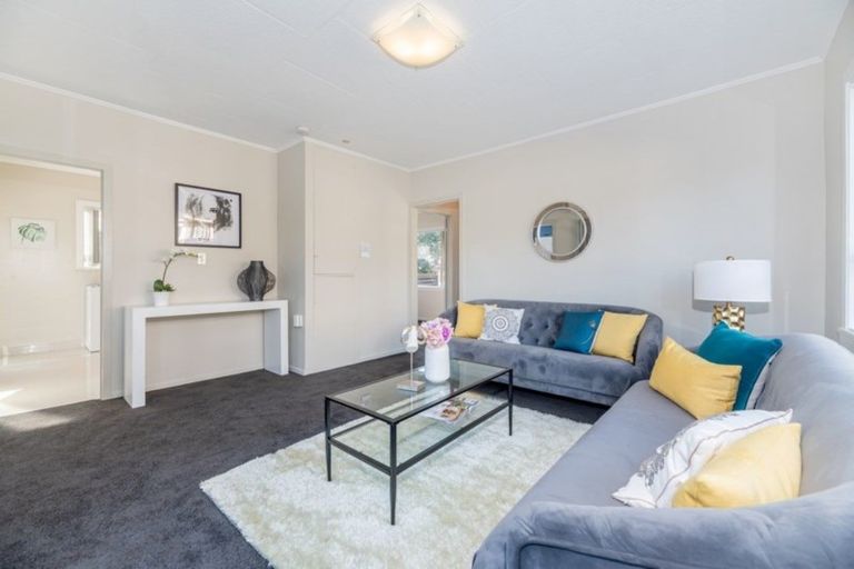 Photo of property in 1/23 Hamilton Road, Papatoetoe, Auckland, 2025