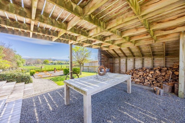 Photo of property in 14 Brooker Place, Waipukurau, 4200