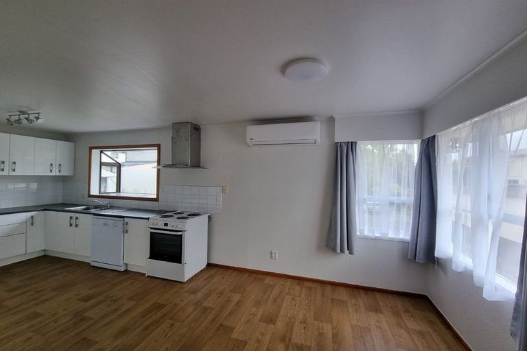 Photo of property in 19 Gossamer Drive, Pakuranga Heights, Auckland, 2010