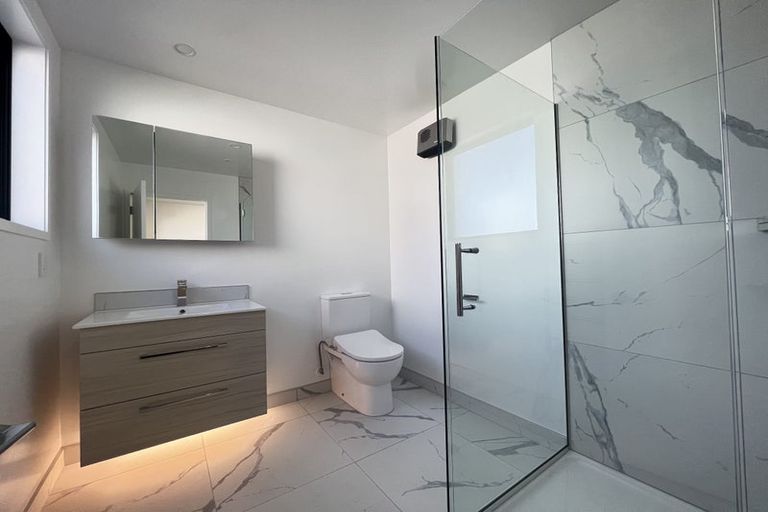 Photo of property in 231u9 Marine Parade, Seatoun, Wellington, 6022