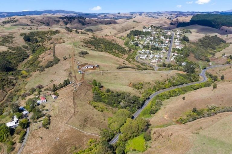 Photo of property in 13 Edwards Avenue, Henderson, Auckland, 0610