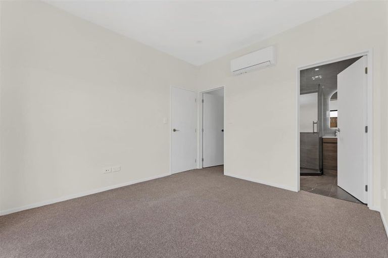 Photo of property in 14 Waimarie Drive, Karaka, 2578