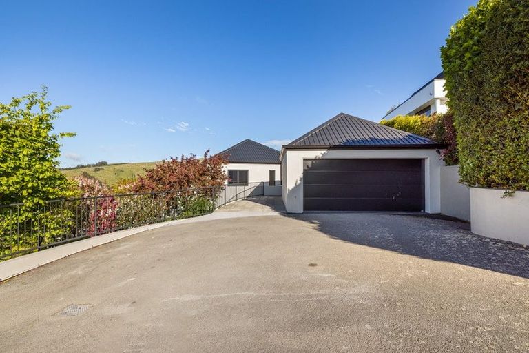 Photo of property in 29 Harry Ell Drive, Cashmere, Christchurch, 8022