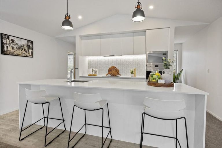 Photo of property in 30b Sycamore Grove, Lower Vogeltown, New Plymouth, 4310